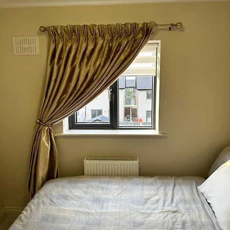 Amazing Bedroom In Dublin *