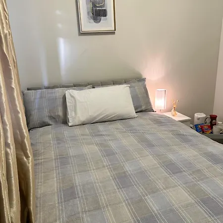 Kwatera prywatna Amazing Bedroom In Dublin