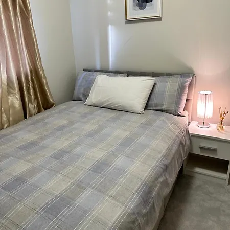 Homestay Amazing Bedroom In Dublin Clondalkin